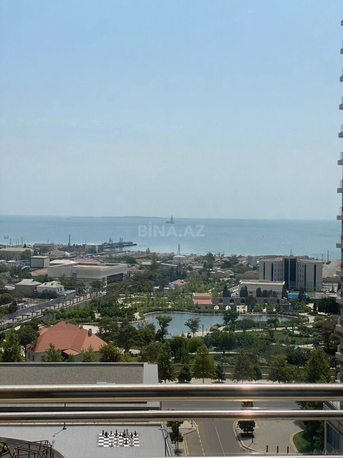 Kirayə verilir 3 otaqlı mənzil 157 m²