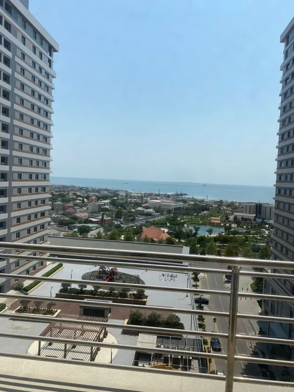 Kirayə verilir 3 otaqlı mənzil 157 m²