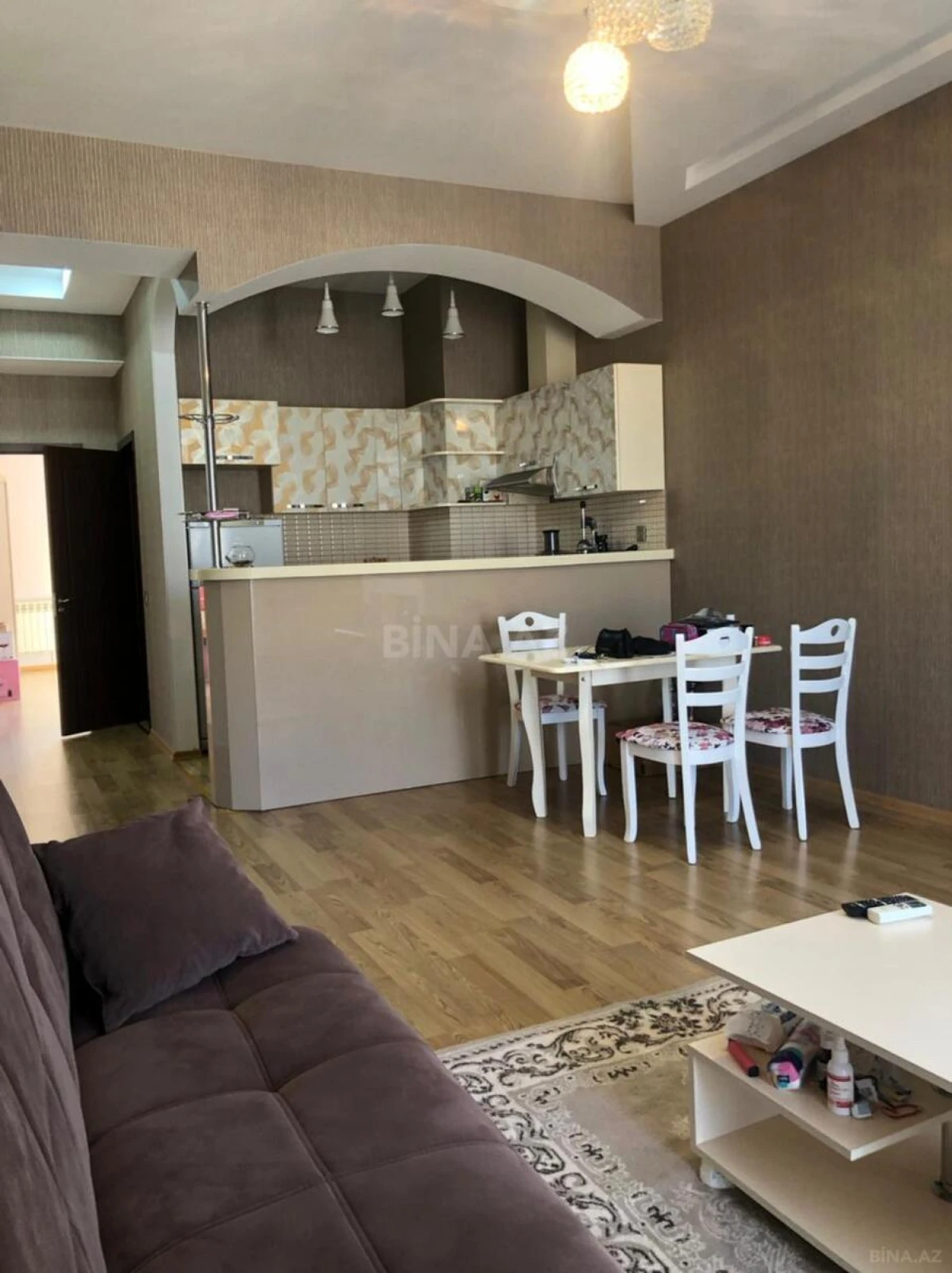 Kirayə verilir 2 otaqlı mənzil 65 m²