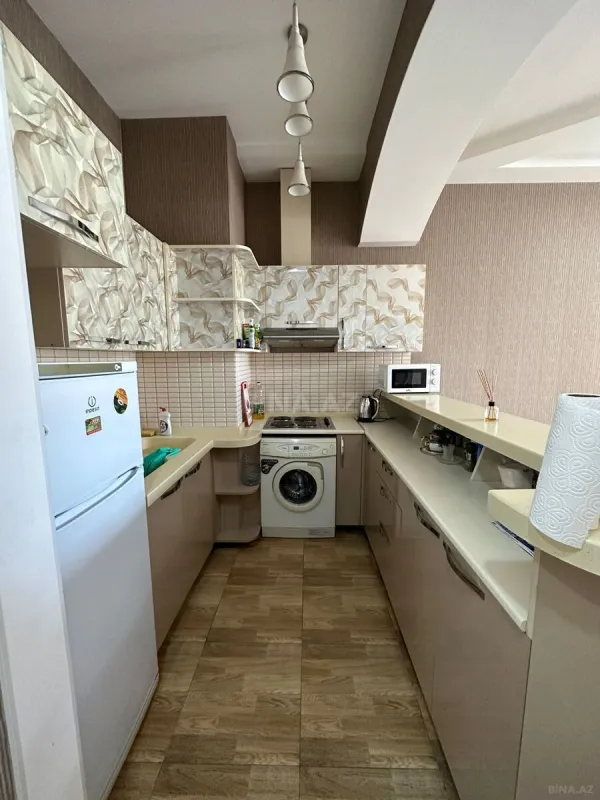 Kirayə verilir 2 otaqlı mənzil 65 m²
