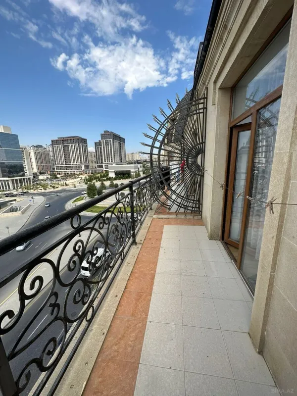 Kirayə verilir 2 otaqlı mənzil 65 m²