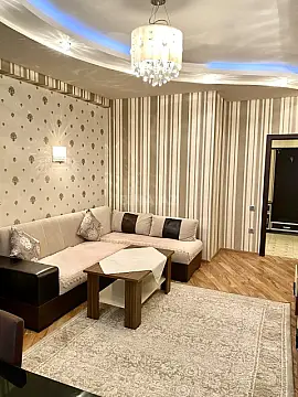 Kirayə verilir 2 otaqlı mənzil 60 m²