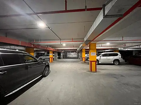 Satılır 2 otaqlı mənzil 76 m²