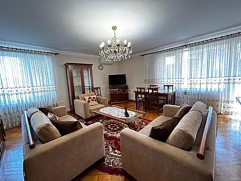 Kirayə verilir 4 otaqlı mənzil 110 m² — Bakı, İçərişəhər 4 otaq 110.00 m²
