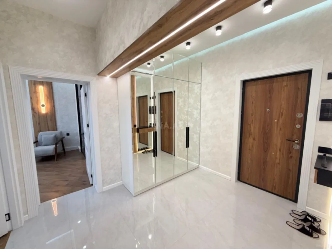 Satılır 3 otaqlı mənzil 85 m²