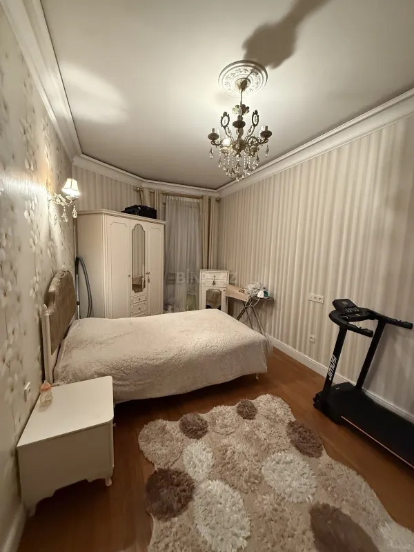 Satılır 3 otaqlı mənzil 100 m²