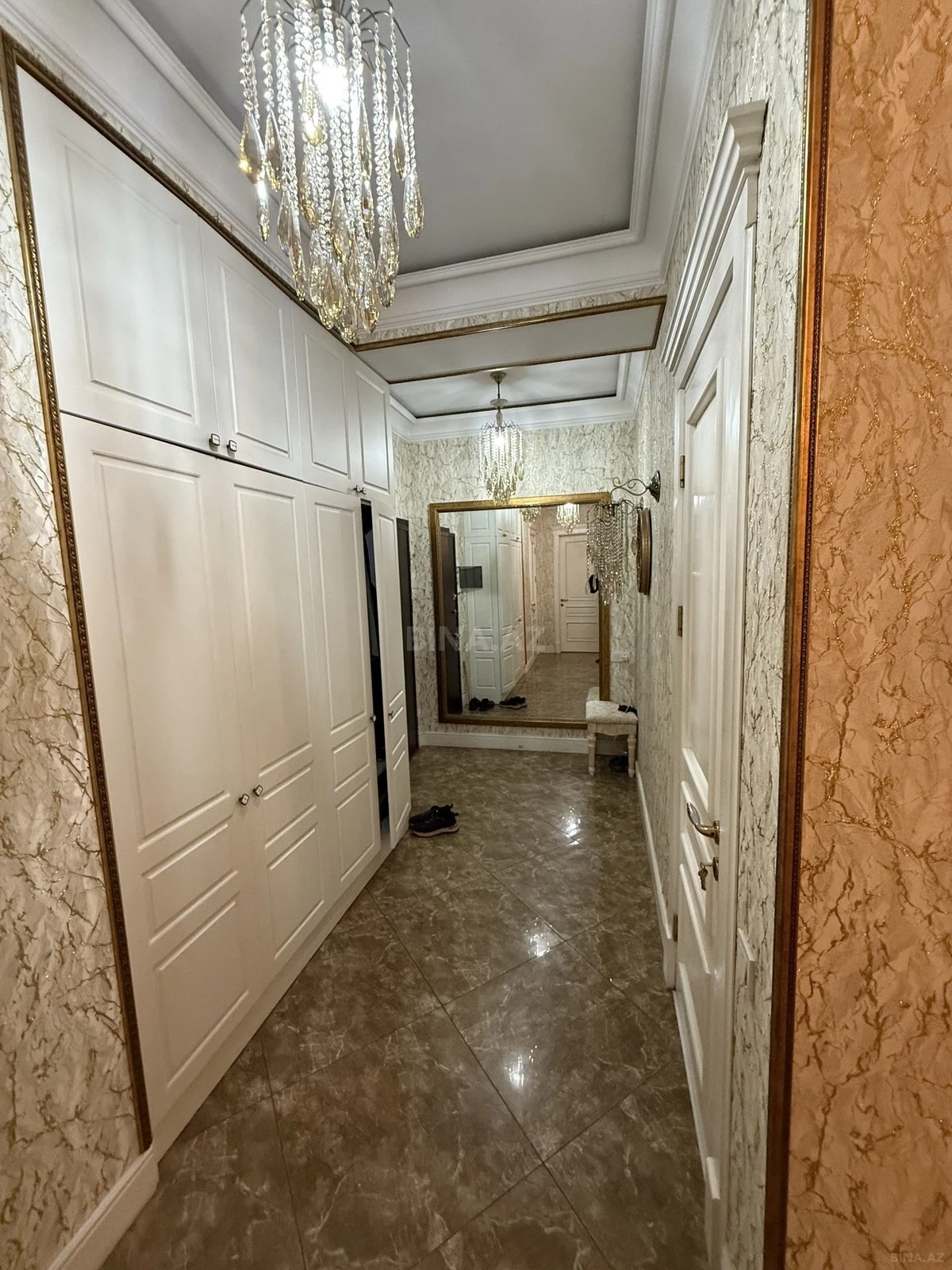 Satılır 3 otaqlı mənzil 100 m²