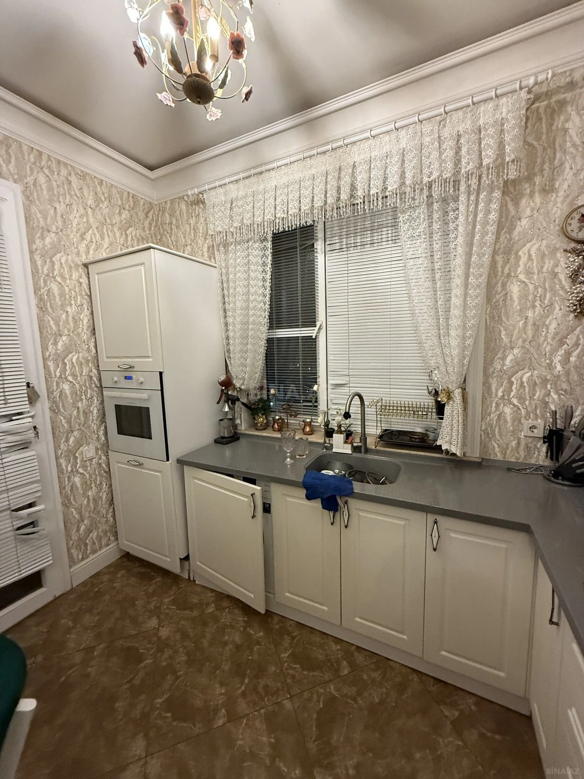 Satılır 3 otaqlı mənzil 100 m²