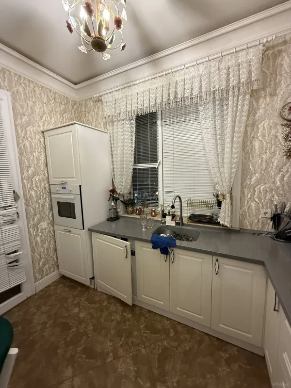 Satılır 3 otaqlı mənzil 100 m²