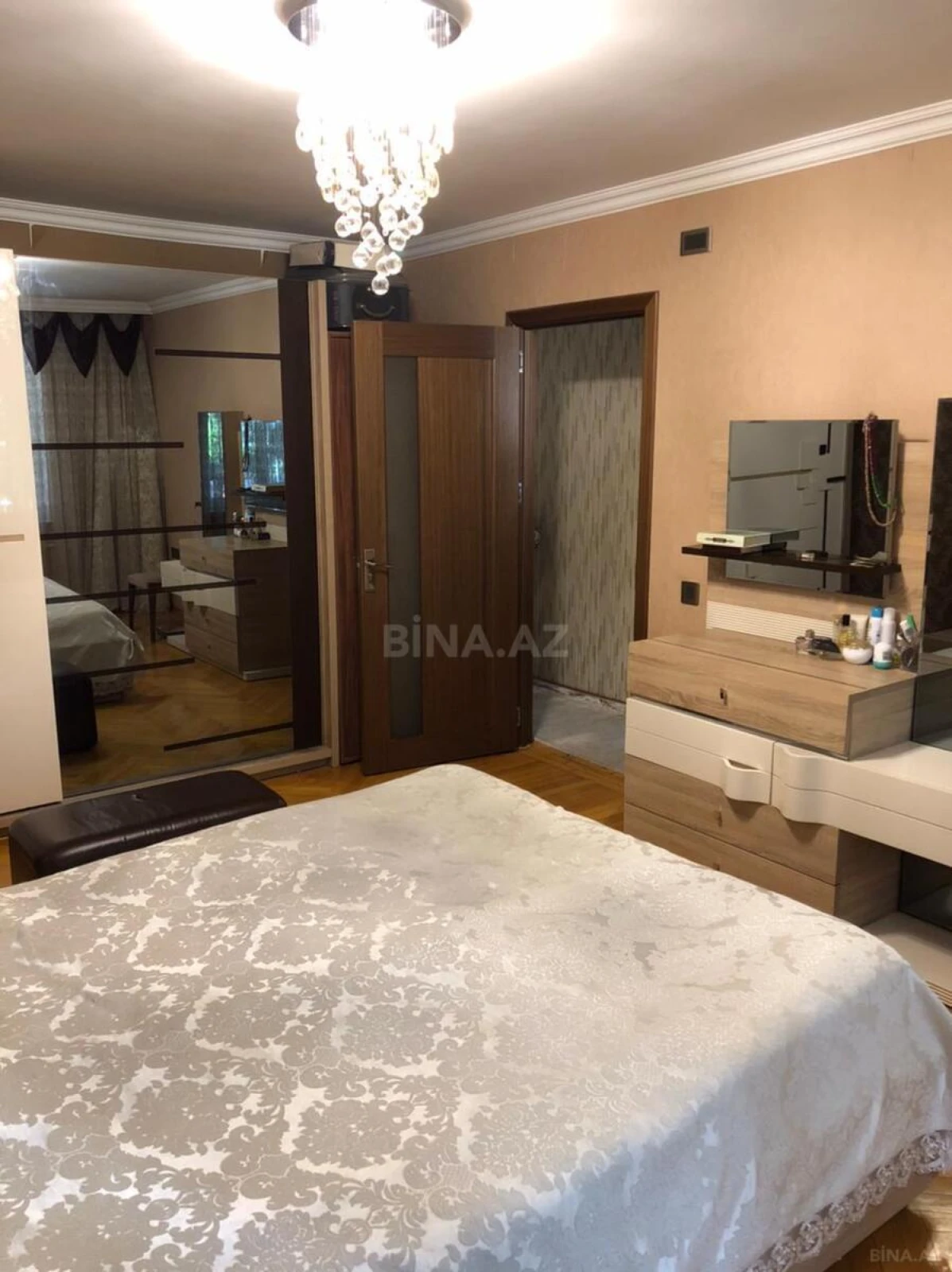 Satılır 3 otaqlı mənzil 90 m²