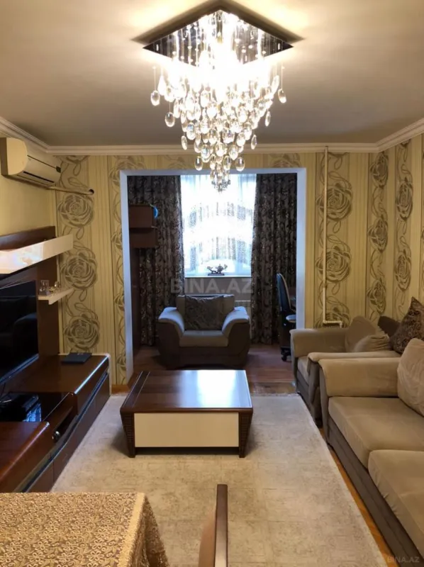 Satılır 3 otaqlı mənzil 90 m²