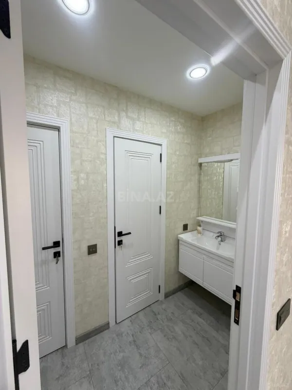 Satılır 2 otaqlı mənzil 91 m²