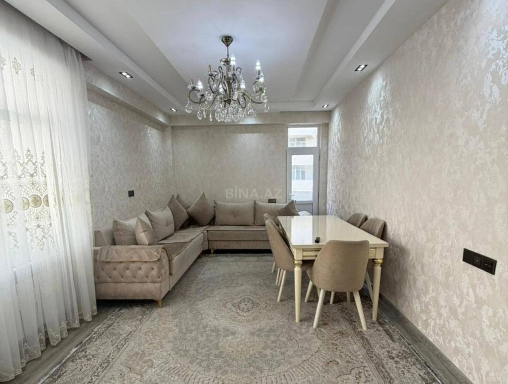 Satılır 2 otaqlı mənzil 91 m²
