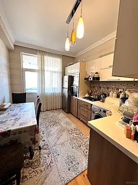 Satılır 2 otaqlı mənzil 95 m²