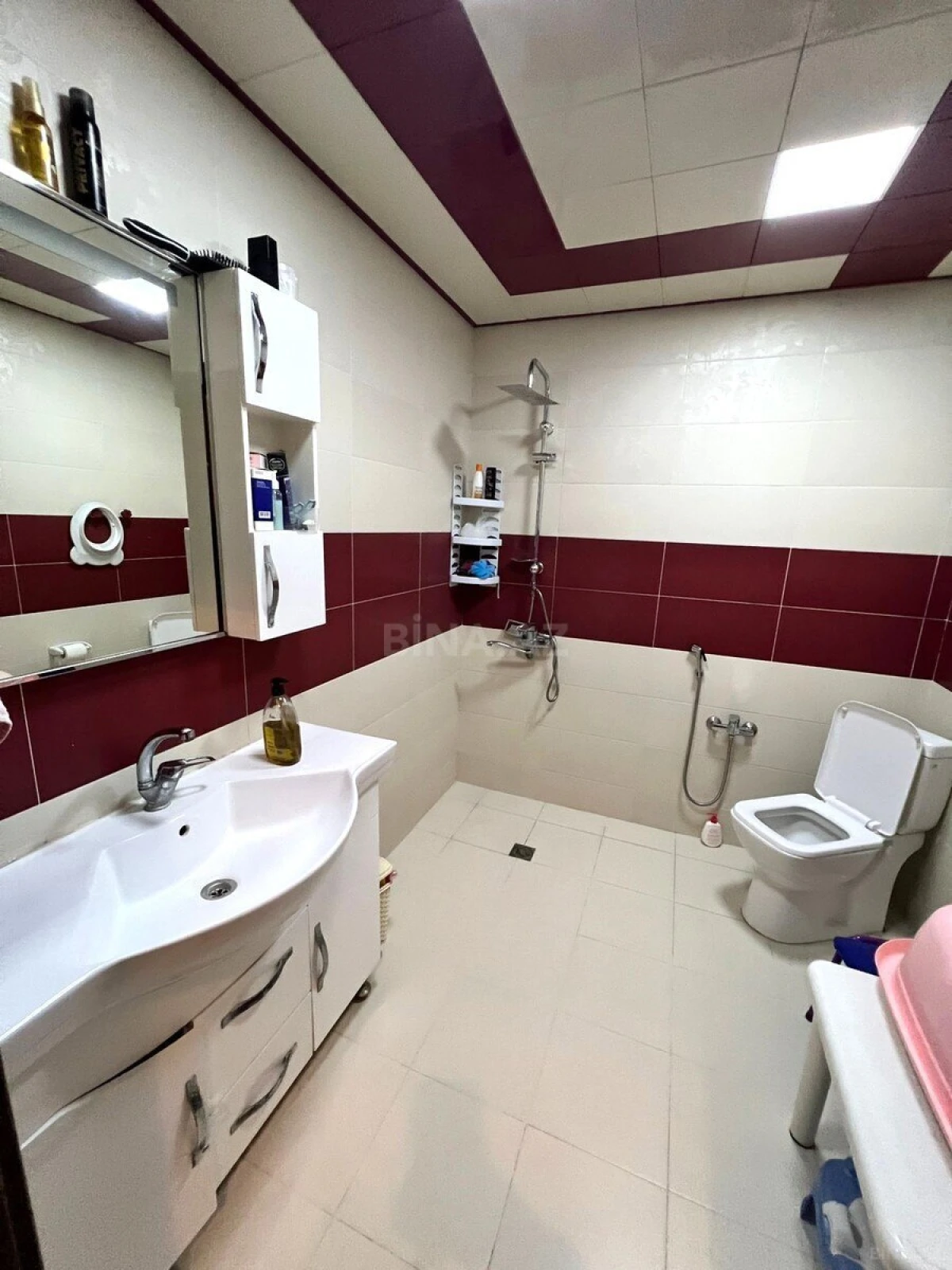 Satılır 2 otaqlı mənzil 95 m²