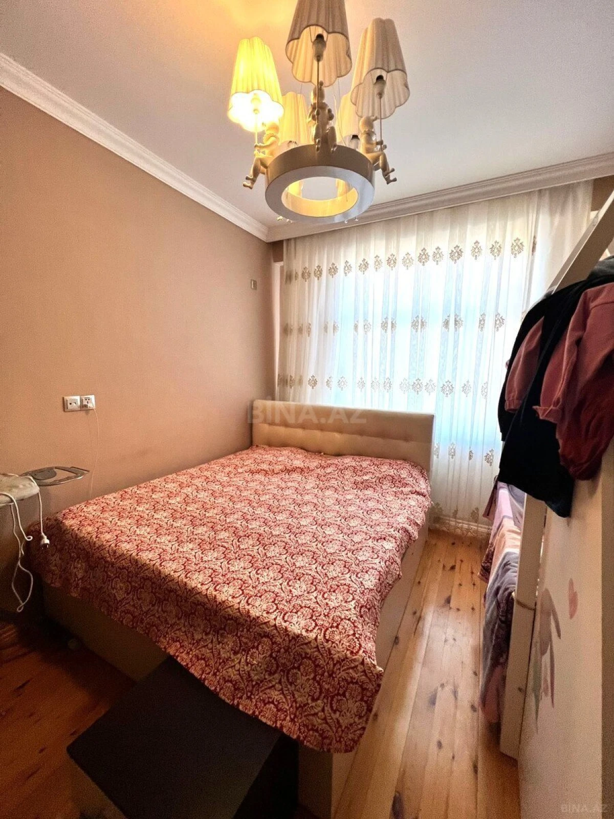 Satılır 2 otaqlı mənzil 95 m²