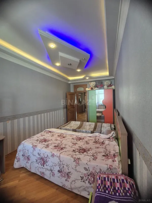 Kirayə verilir 3 otaqlı mənzil 130 m²