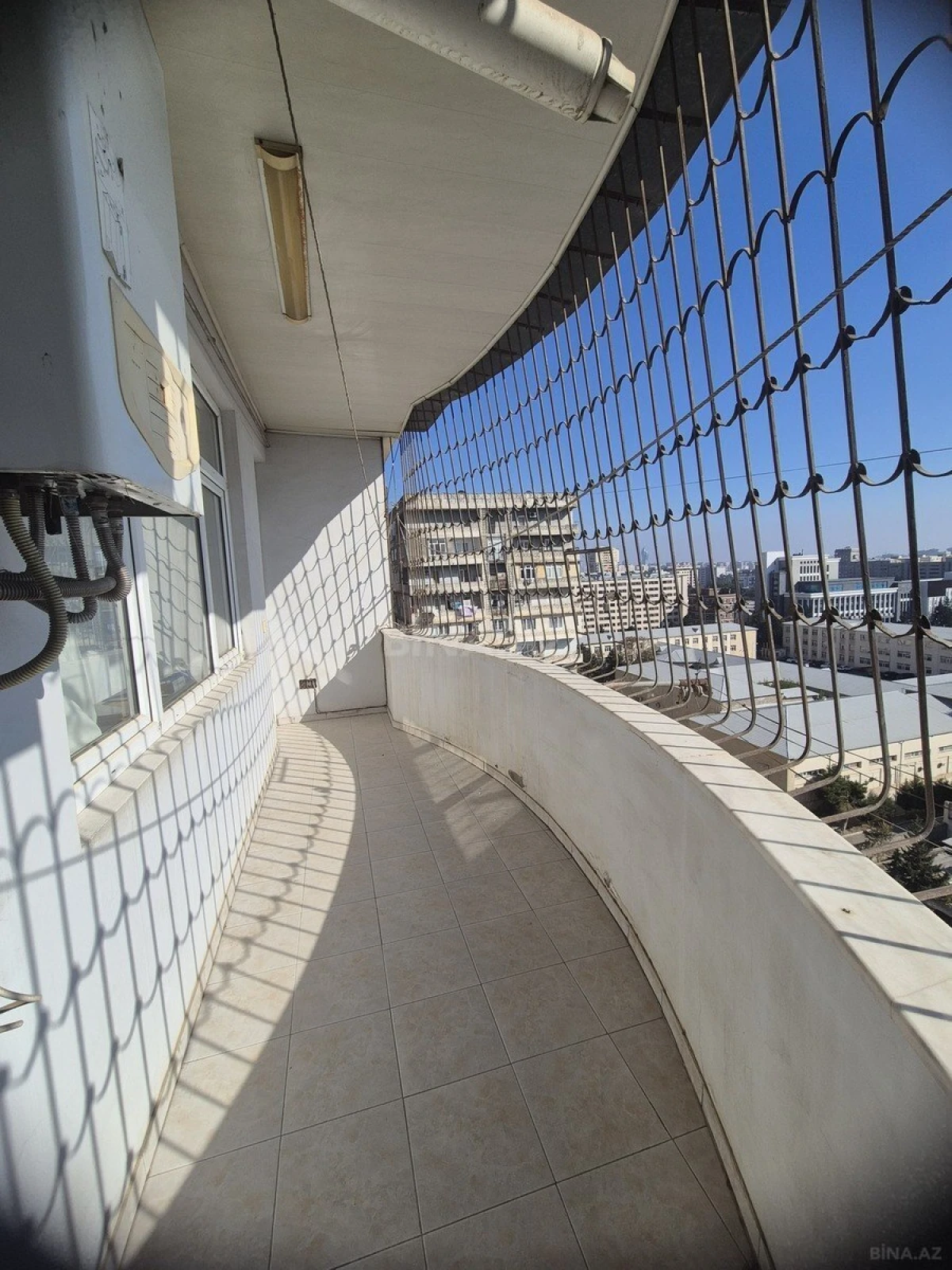 Kirayə verilir 3 otaqlı mənzil 130 m²