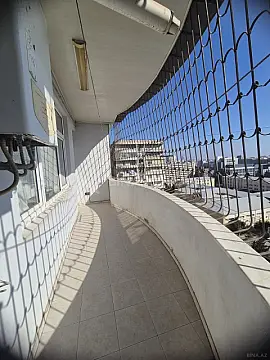 Kirayə verilir 3 otaqlı mənzil 130 m²