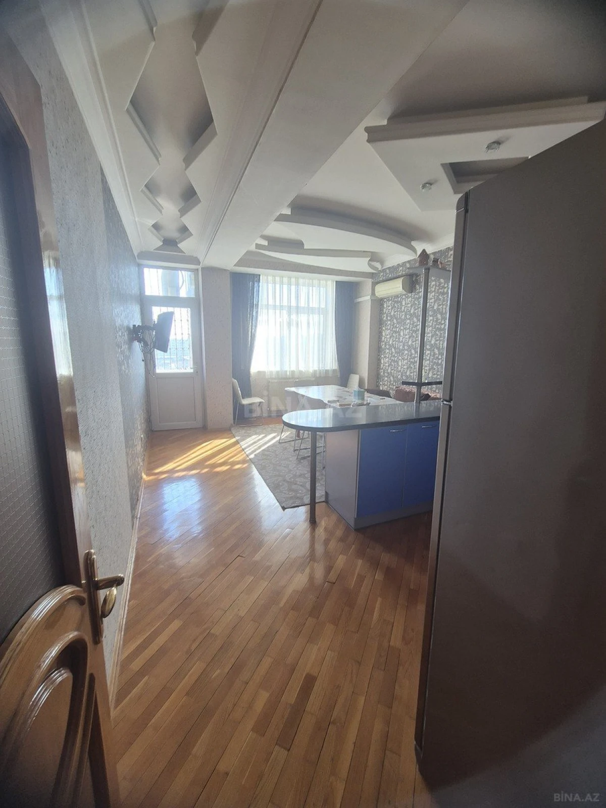 Kirayə verilir 3 otaqlı mənzil 130 m²