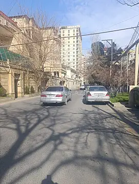 Satılır obyekt 75 m²