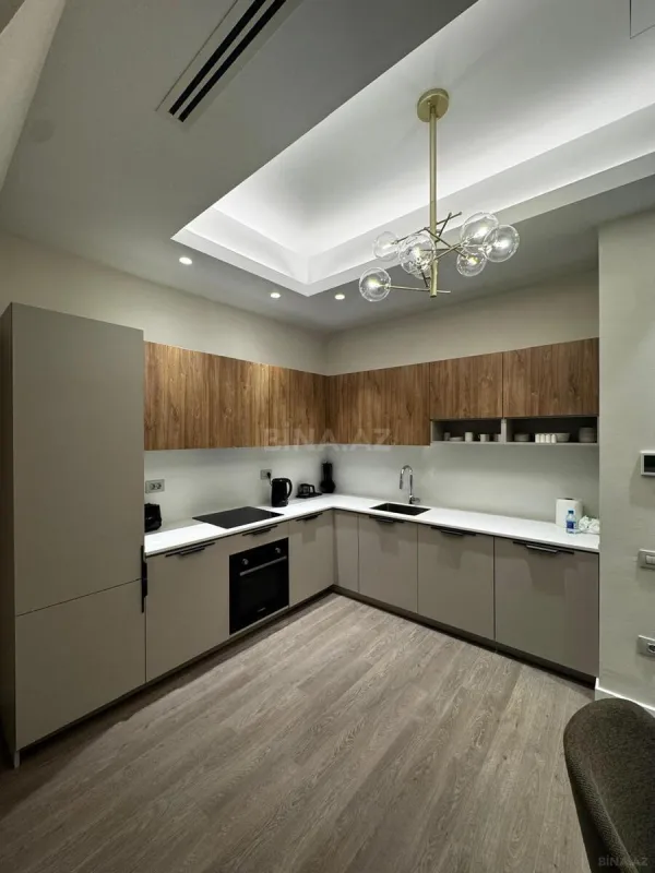 Kirayə verilir 2 otaqlı mənzil 92 m²