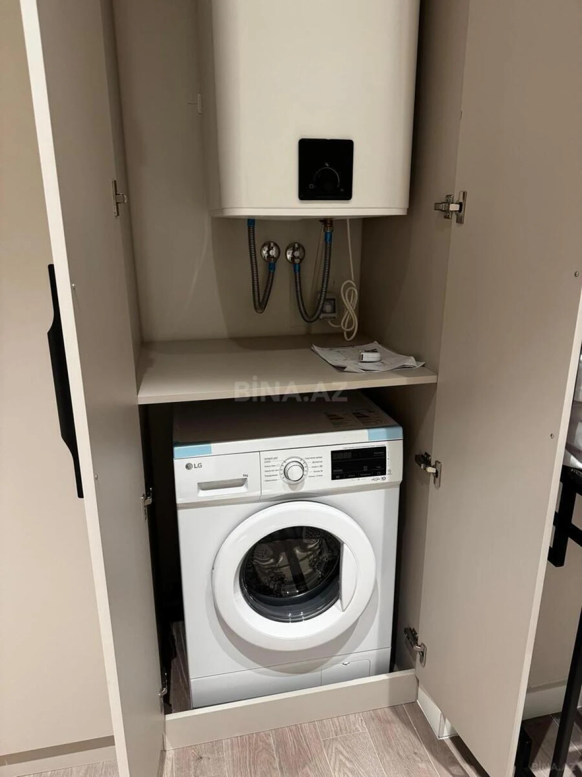 Kirayə verilir 2 otaqlı mənzil 92 m²