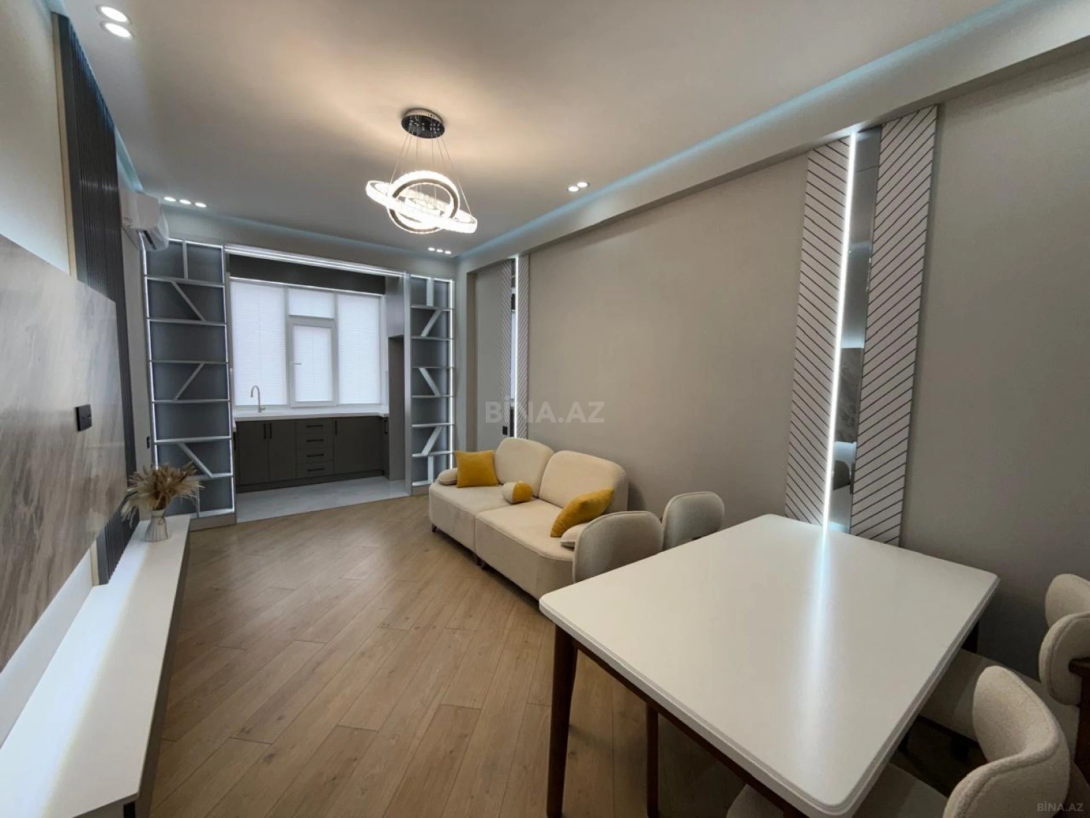 Satılır 2 otaqlı mənzil 57 m²