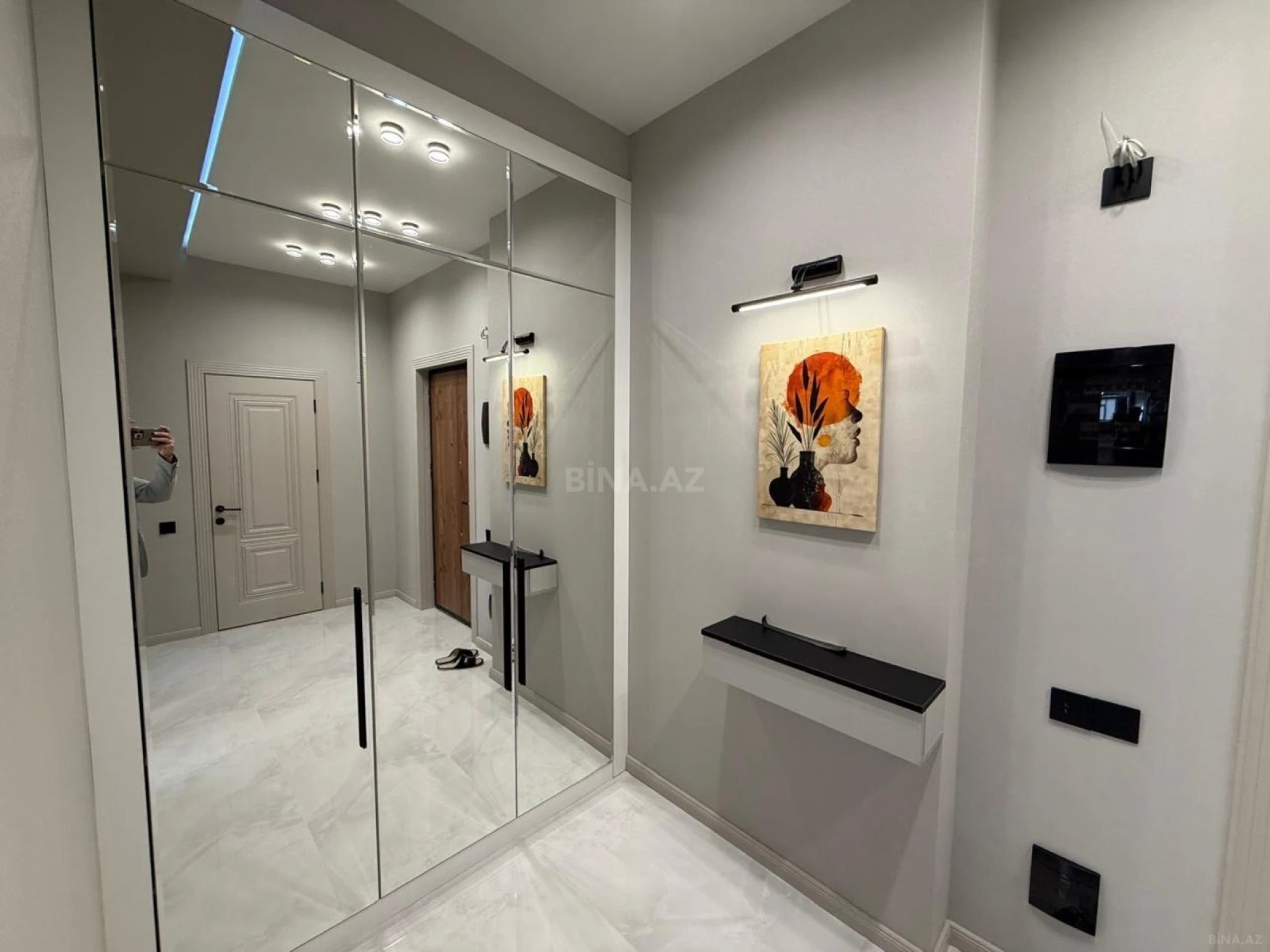 Satılır 2 otaqlı mənzil 57 m²