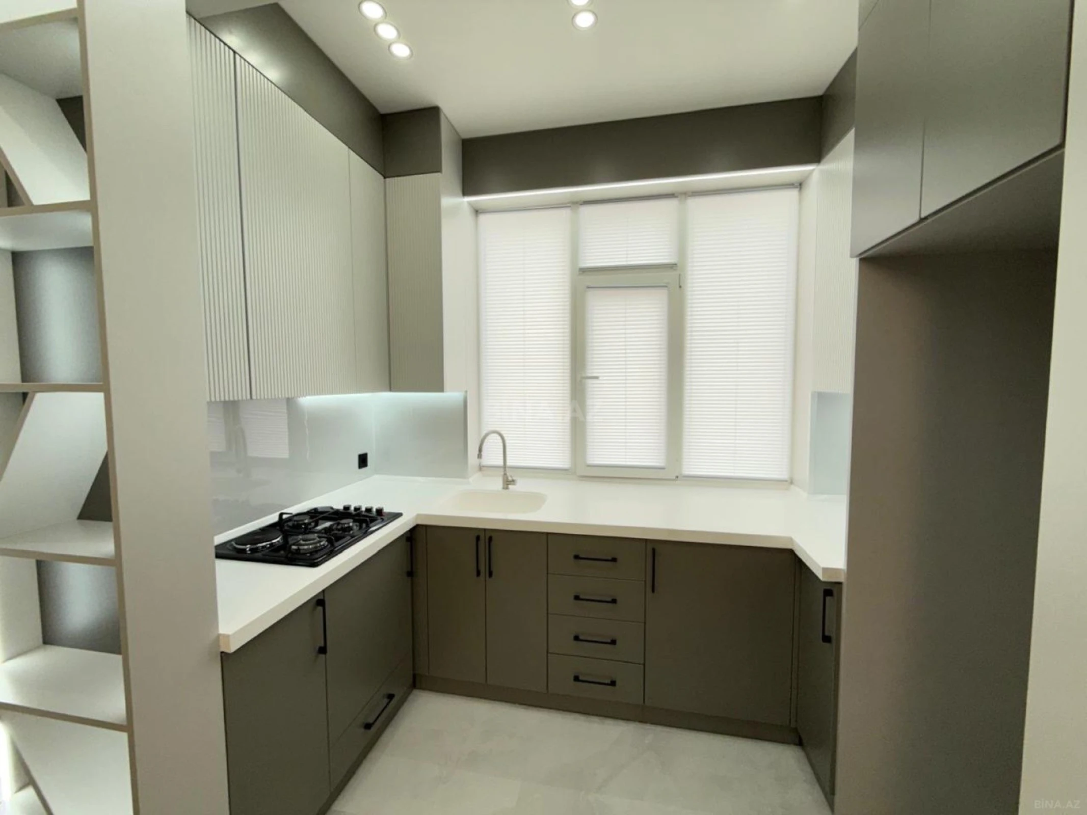 Satılır 2 otaqlı mənzil 57 m²
