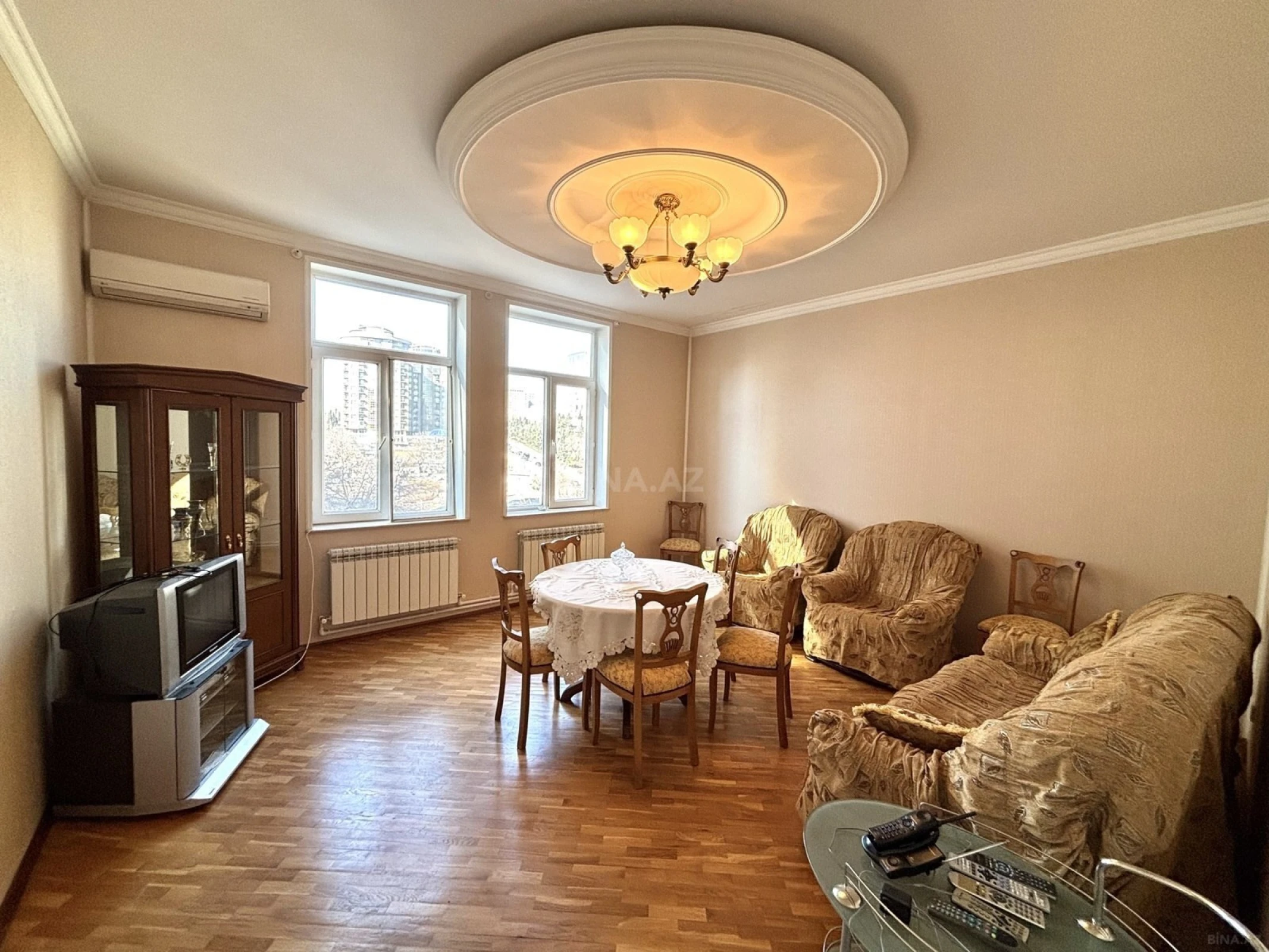 Kirayə verilir 2 otaqlı mənzil 80 m²