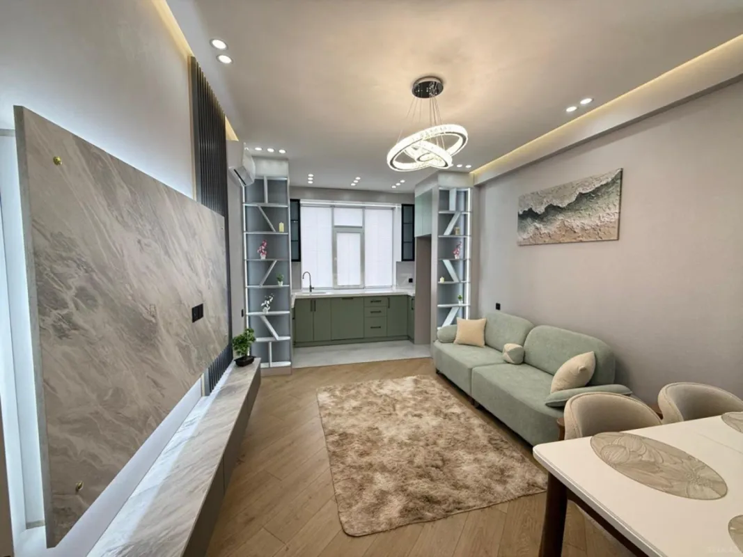 Satılır 2 otaqlı mənzil 57 m²