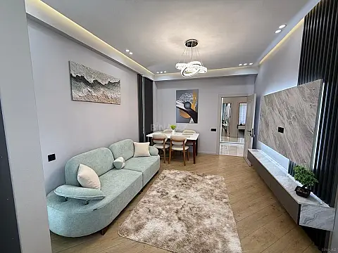 Satılır 2 otaqlı mənzil 57 m²
