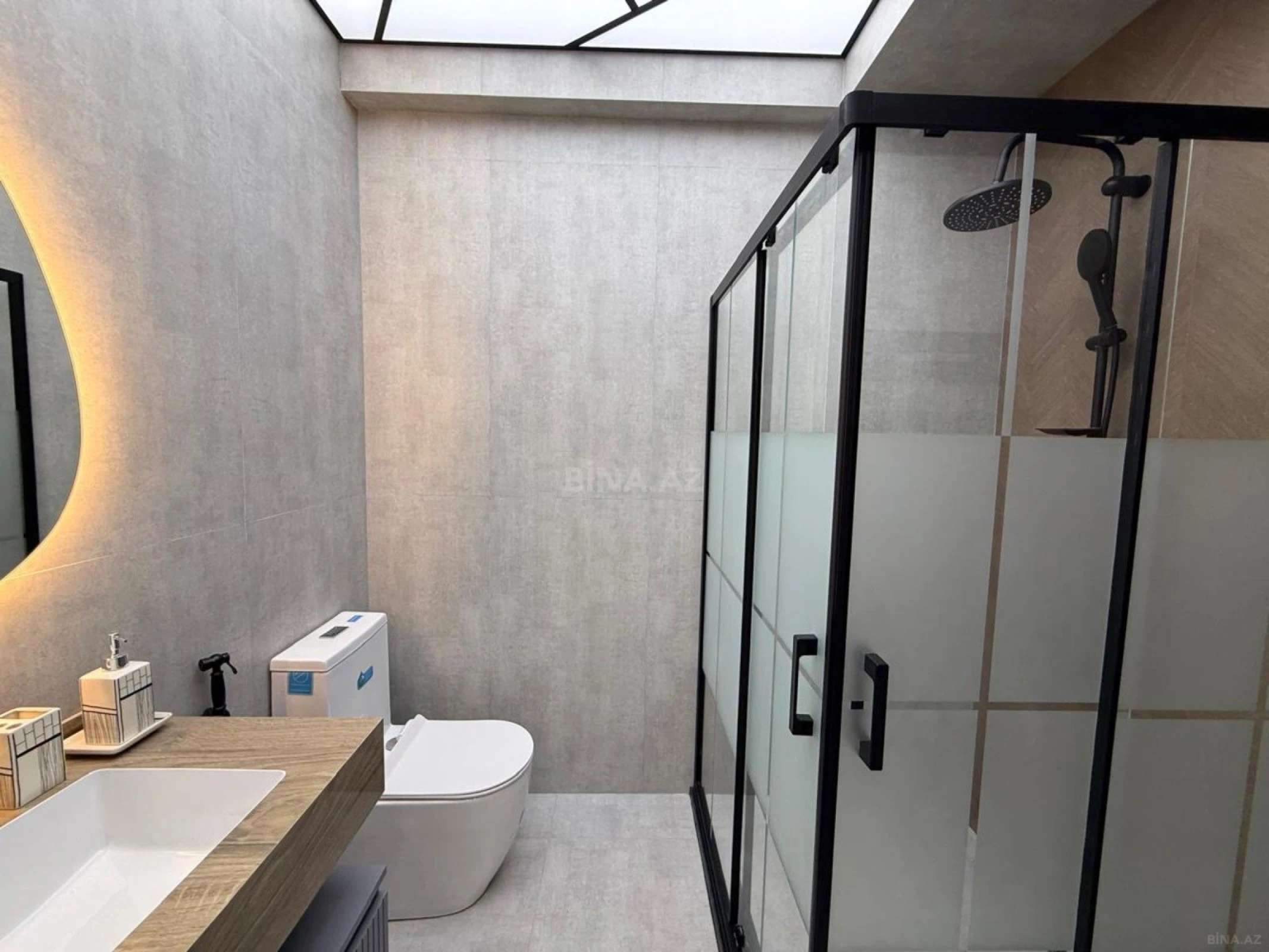 Satılır 2 otaqlı mənzil 57 m²