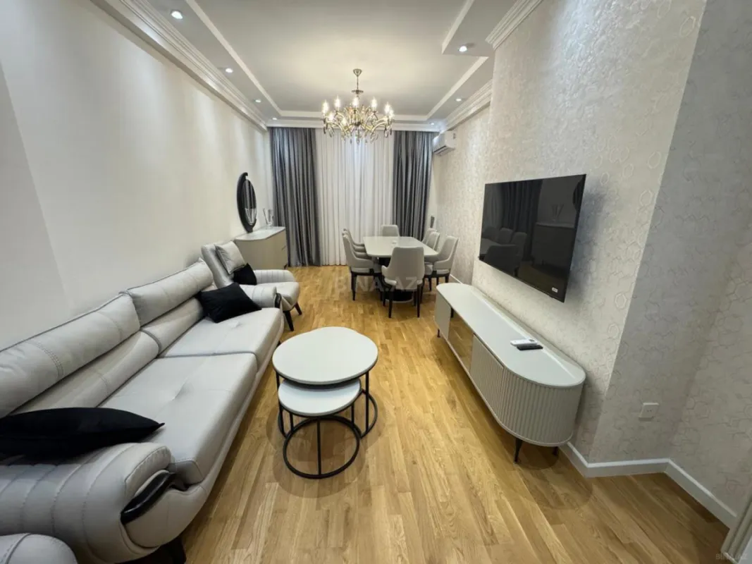 Kirayə verilir 3 otaqlı mənzil 130 m²