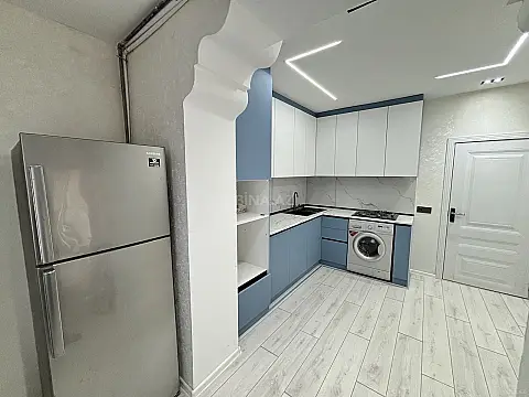 Satılır 3 otaqlı mənzil 110 m²