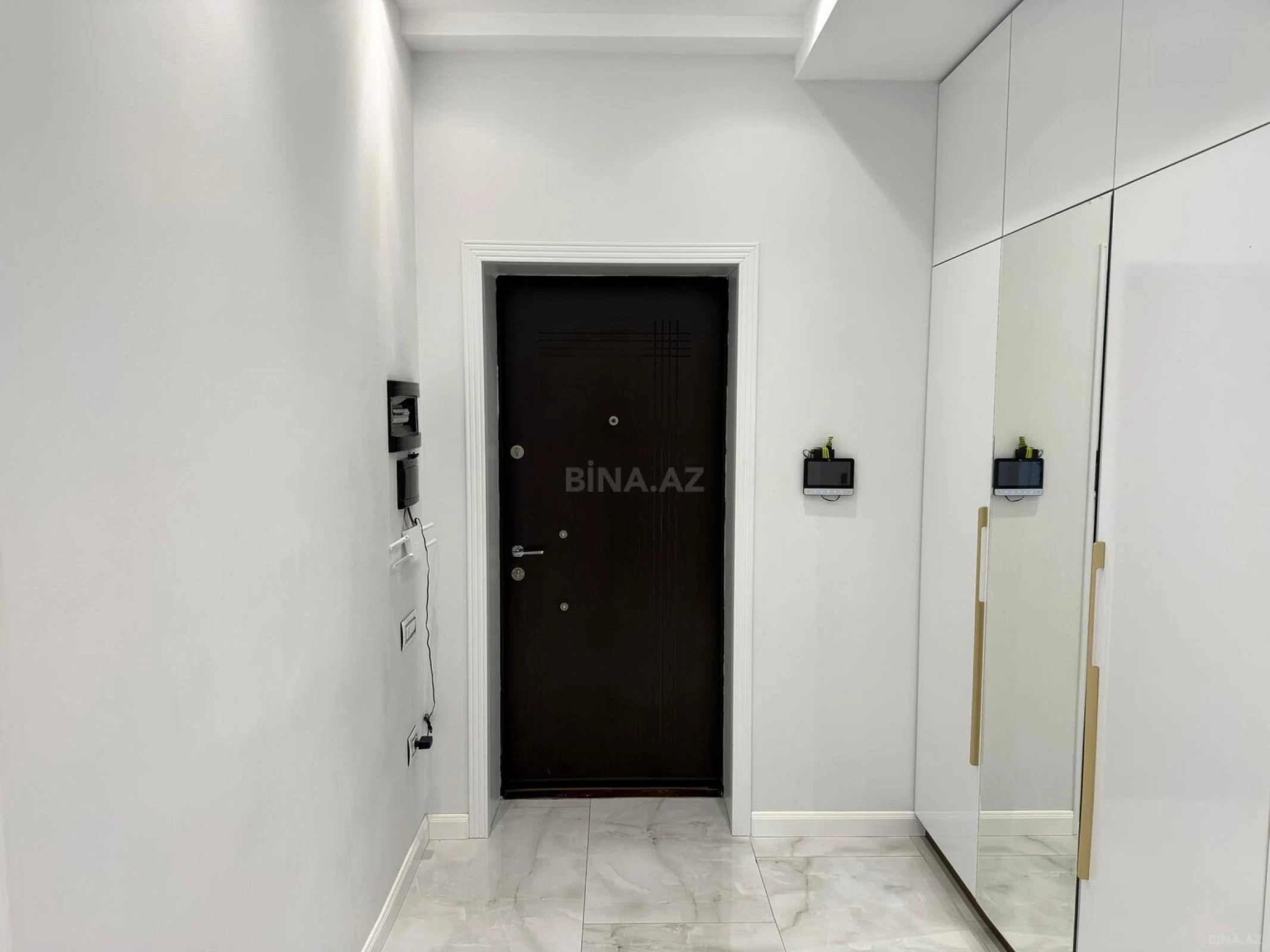 Kirayə verilir 3 otaqlı mənzil 120 m²