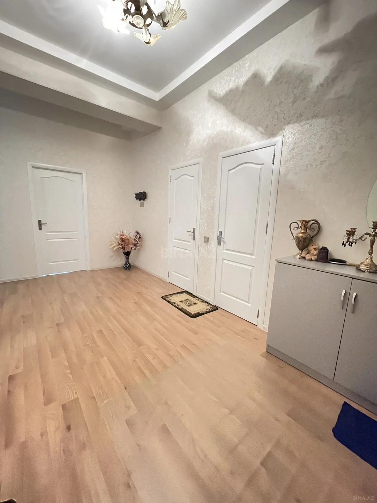 Satılır 3 otaqlı mənzil 90 m²