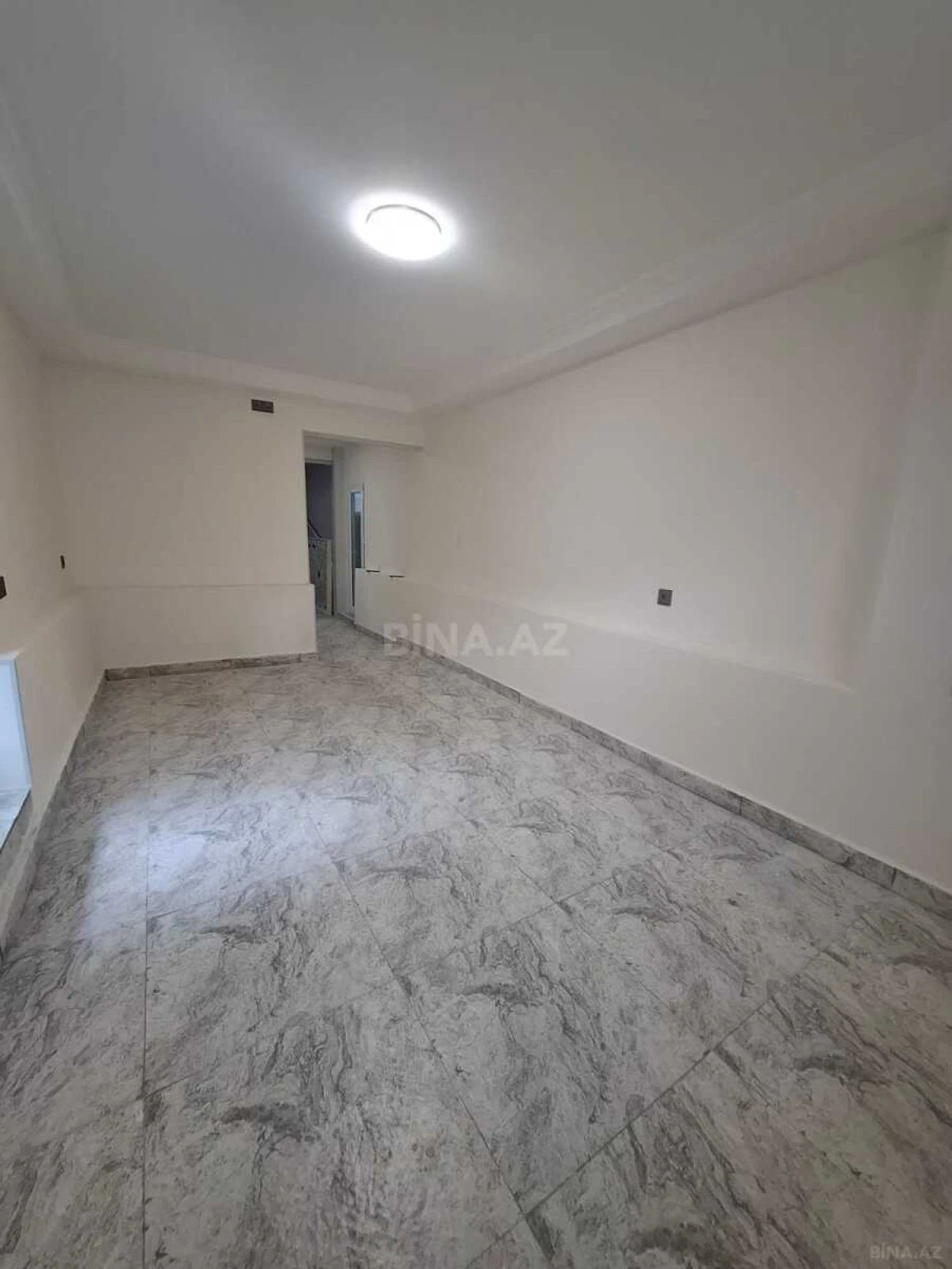 Satılır obyekt 65 m²