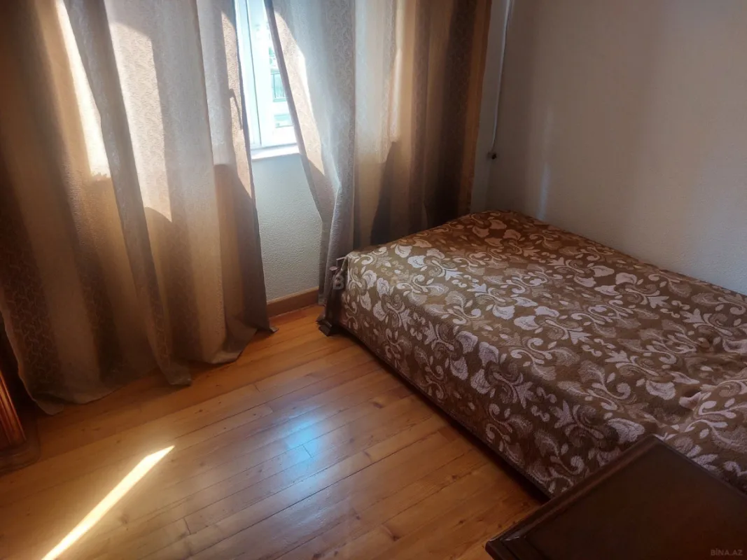 Satılır 3 otaqlı mənzil 75 m²