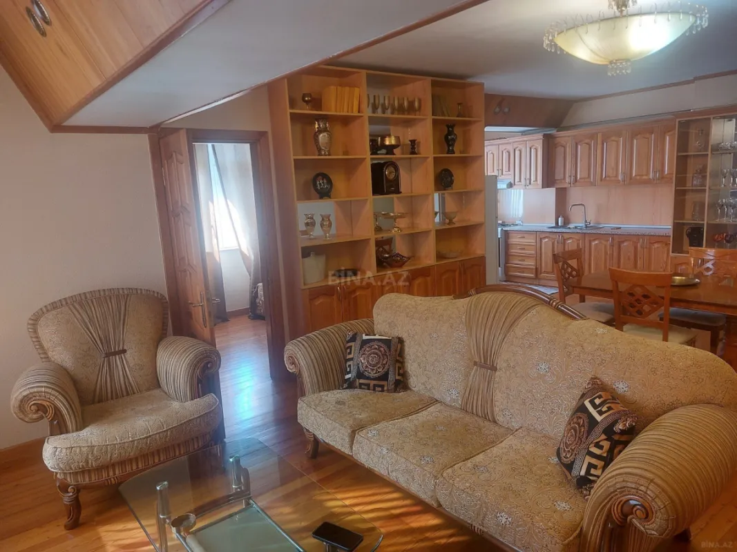 Satılır 3 otaqlı mənzil 75 m²
