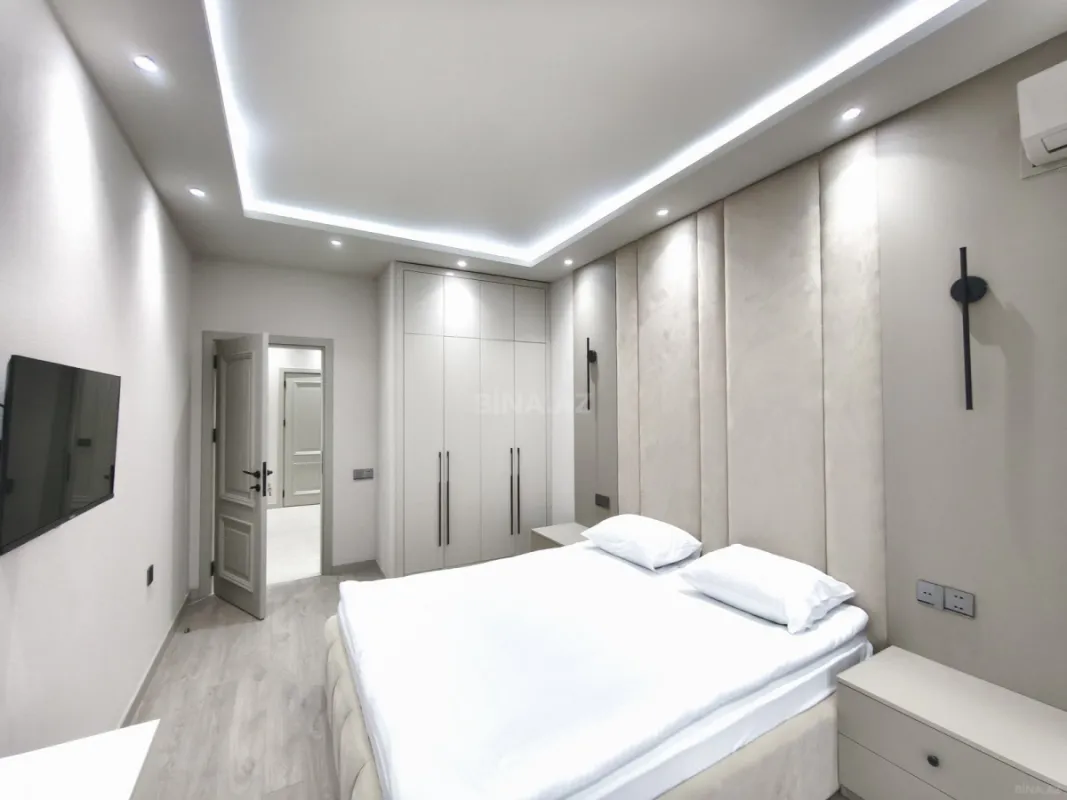 Satılır 3 otaqlı mənzil 148 m²