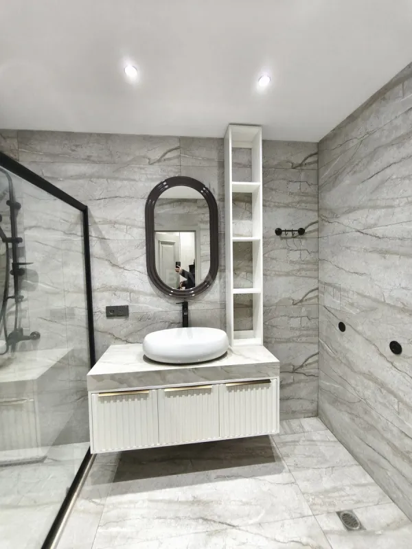 Satılır 3 otaqlı mənzil 148 m²