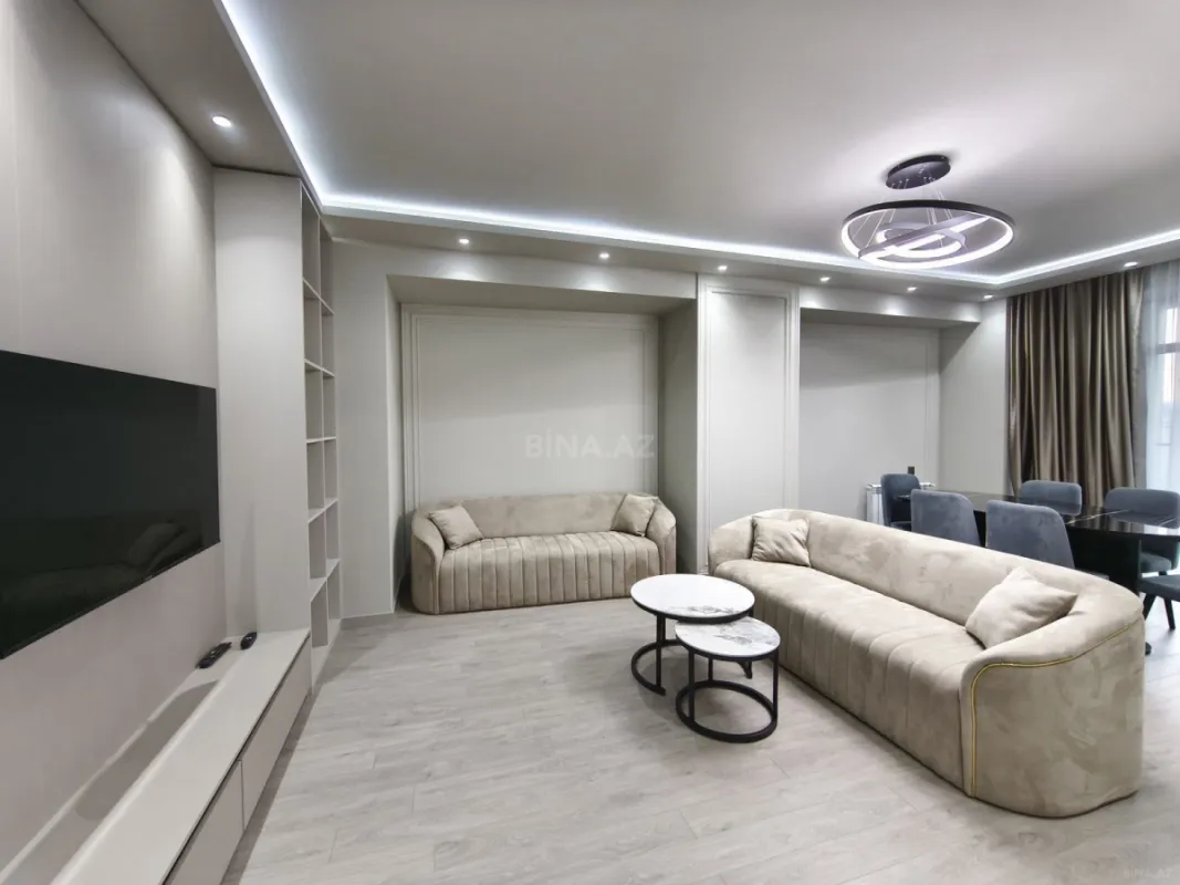 Satılır 3 otaqlı mənzil 148 m²