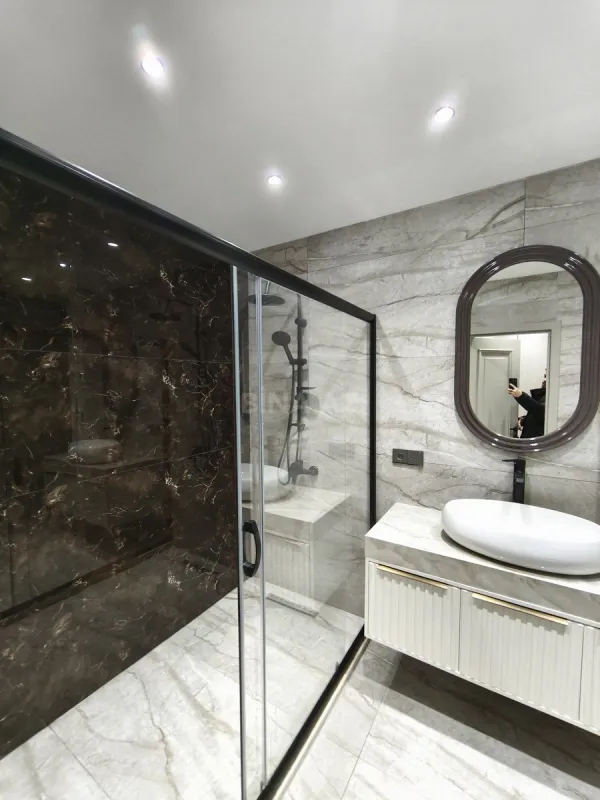 Satılır 3 otaqlı mənzil 148 m²