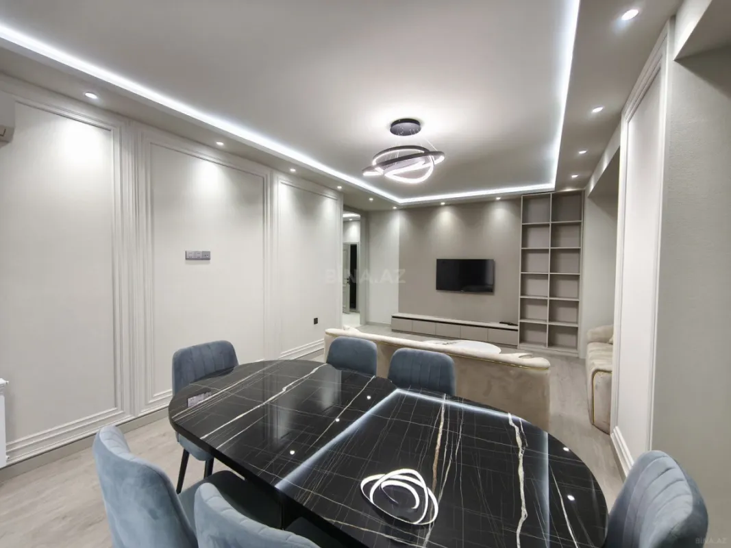 Satılır 3 otaqlı mənzil 148 m²