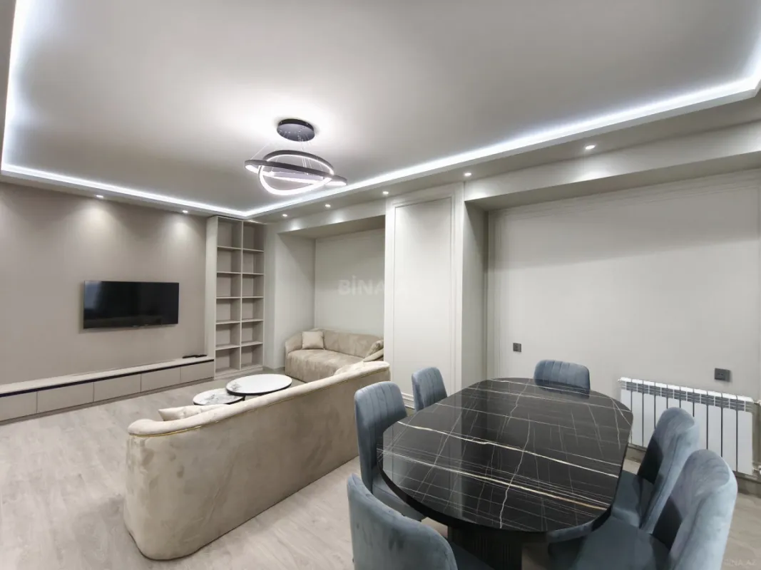Satılır 3 otaqlı mənzil 148 m²