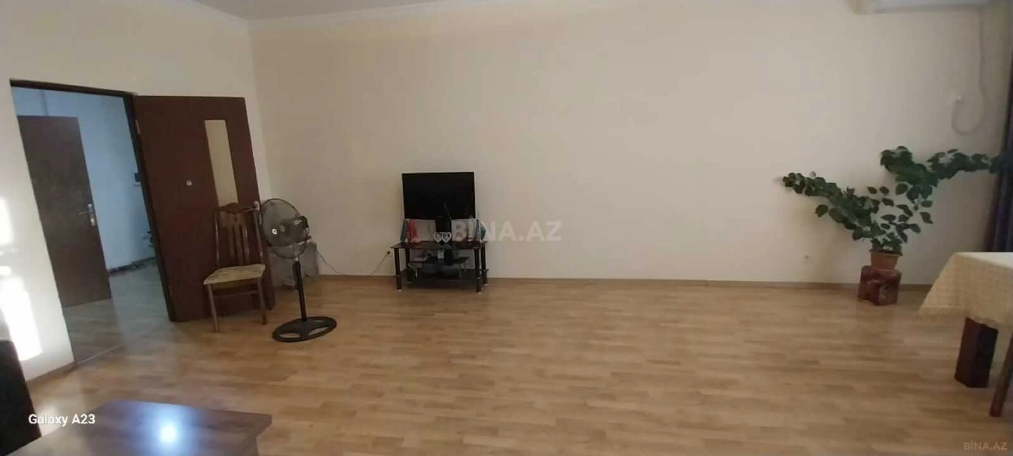 Satılır 2 otaqlı mənzil 116 m²