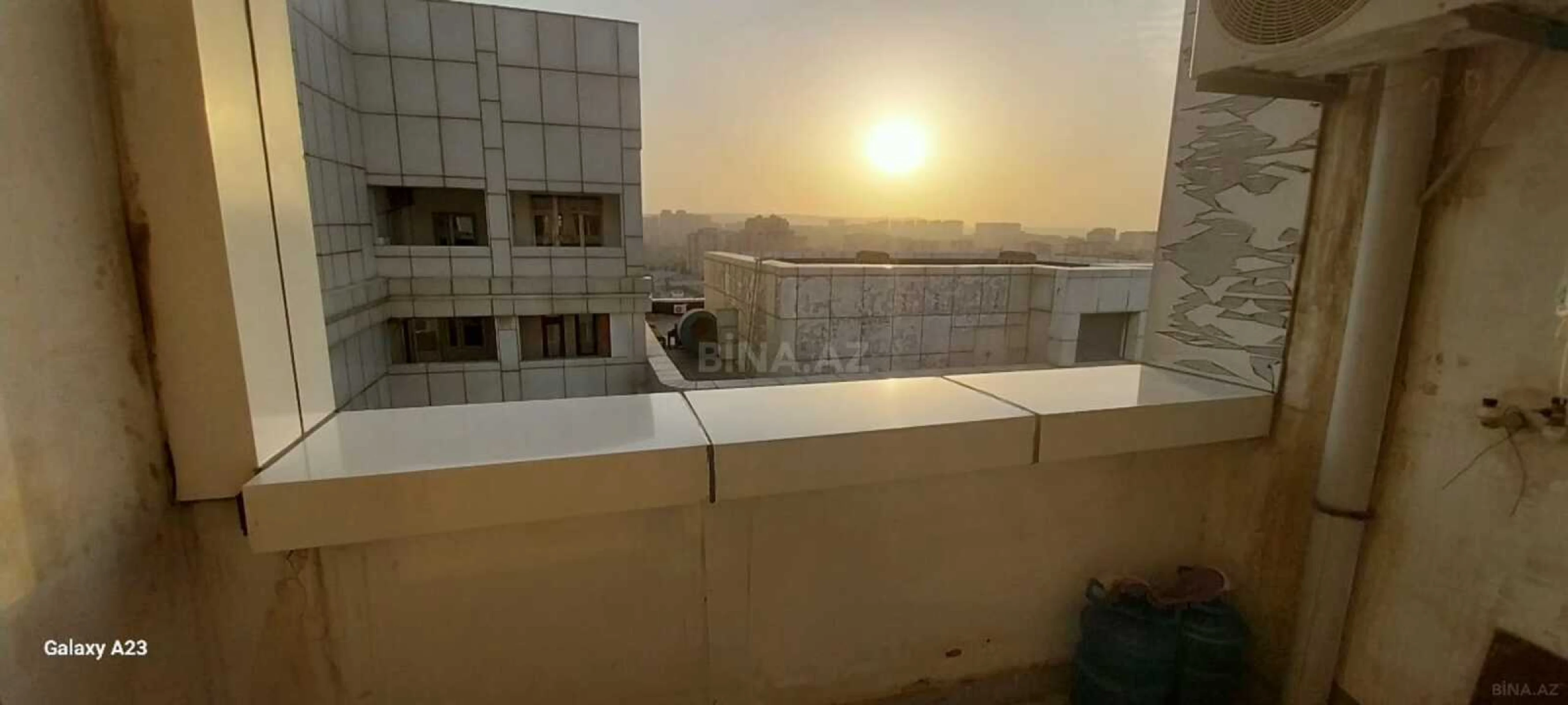 Satılır 2 otaqlı mənzil 116 m²