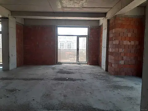 Satılır 3 otaqlı mənzil 118.5 m²